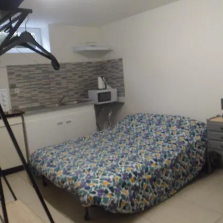 Проживание в семье Siros